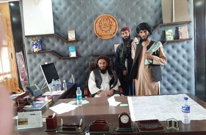 صورة طالبان تعلن انتهاء الحرب في أفغانستان والدول الغربية تجلي مواطنيها
