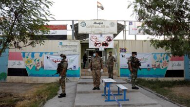 صورة صحيفة الأهرام ويكلي: انخفاض نسبة التصويت في الانتخابات يظهر عدم ثقة العراقيين بالعملية السياسية