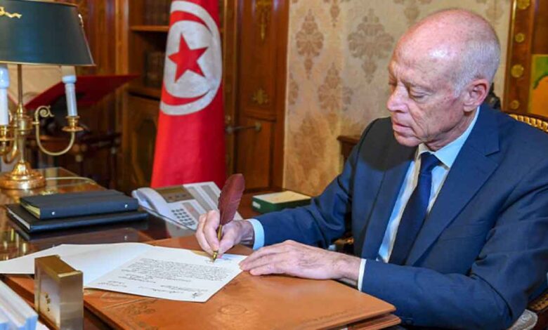 صورة المرصد الأورومتوسطي: قرارات قيس سعيّد “ردة” عن احترام حقوق الإنسان في تونس