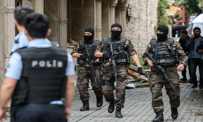 صورة السلطات التركية توقف 15 مشتبهًا بالتجسس لصالح الاستخبارات الصهيونية