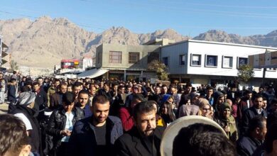 صورة موظفو العقود في قضاء رانية يجددون تظاهراتهم للمطالبة بتثبيتهم على الملاك الدائم