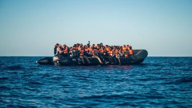 صورة سفارة العراق باليونان: مصرع أربعة مهاجرين بغرق قارب في بحر إيجة