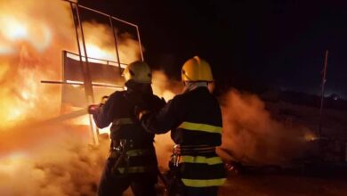 صورة اندلاع حريق متعمد في علوة للخضار في مدينة الفلوجة