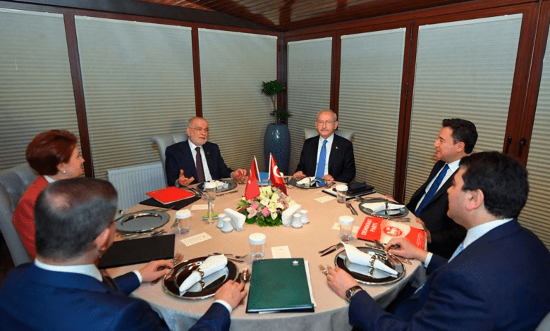 صورة إيكونوميست: من الصعب على المعارضة التركية الفوز بالانتخابات الرئاسية المقبلة