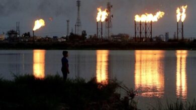 صورة الأمراض السرطانية والتنفسية تفتك بسكان المناطق القريبة من الحقول النفطية