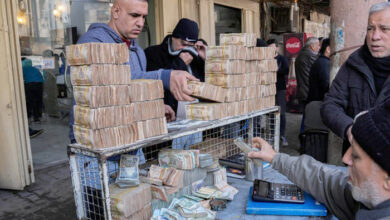 صورة السوداني يقترح على واشنطن تعليق الرقابة على تحويل الدولار لتسهيل تهريبه إلى إيران