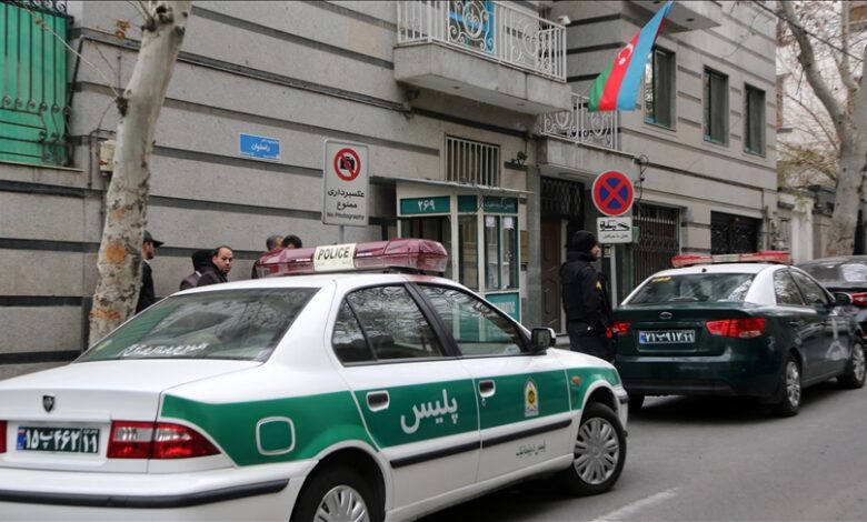 صورة السفير الأذري في طهران يصف الهجوم على مبنى السفارة بالإرهابي