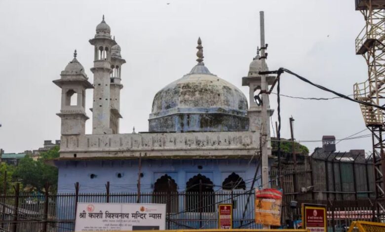 صورة السلطات الهندية تهدم منازل مسلمين في نيودلهي بدعوى عدم قانونيتها