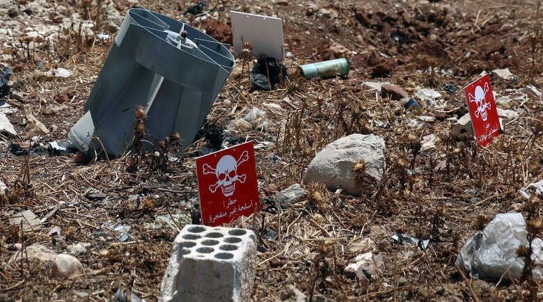 صورة مقتل 1435 مدنيًا في سوريا جراء الذخائر العنقودية بين 2012 و 2023