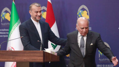 صورة حكومة الإطار “تنصاع” للتهديدات الإيرانية وتتعهد بإبعاد المعارضة الكردية