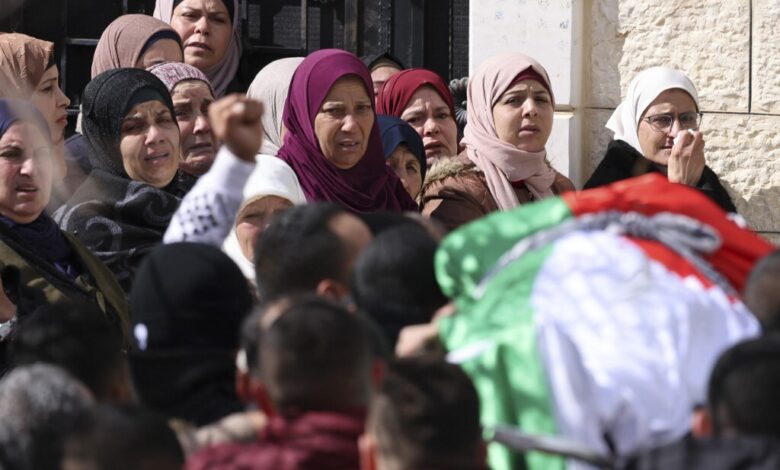 صورة مقتل فتى فلسطيني برصاص جيش الاحتلال في نابلس بالضفة الغربية المحتلة