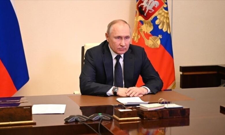 صورة بوتين: روسيا تعيش أوقاتًا صعبة في ظل تغييرات جذرية وأحداث تاريخية