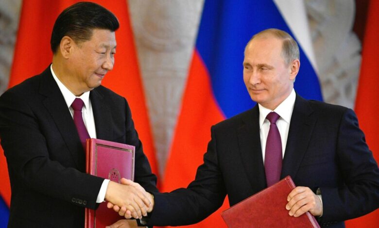 صورة الرئيسان الروسي والصيني يجريان مباحثات في موسكو ويوقعان اتفاقًا للتعاون