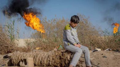 صورة التناحر السياسي والصراع على المغانم يحولان دون زيادة إنتاج النفط في العراق
