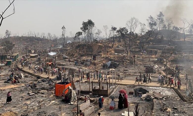 صورة تشرد الآلاف بعد “حريق هائل” بمخيم للروهينغيا في بنغلادش