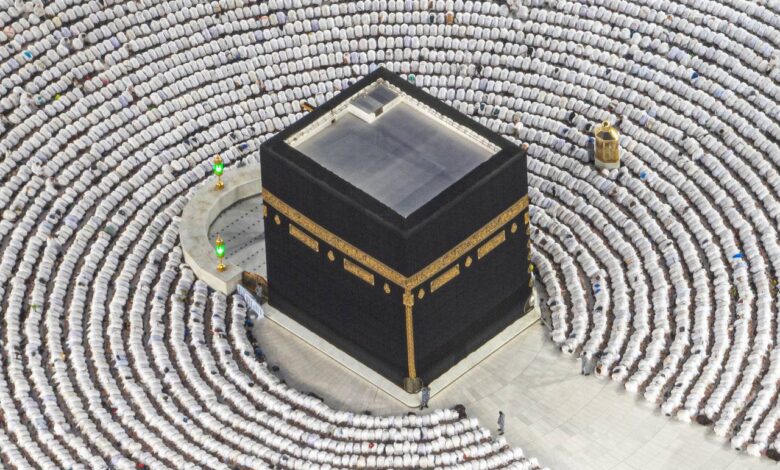 صورة المسجد الحرام يسجل أكبر عدد يومي من المصلين والمعتمرين خلال شهر رمضان
