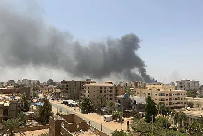 صورة السودان: ارتفاع عدد قتلى الاشتباكات إلى نحو 185 والجرحى إلى أكثر من ألفين