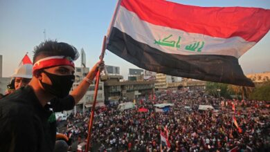 صورة ارتفاع منسوب الغضب على الأداء الحكومي ينذر بثورة عارمة في العراق
