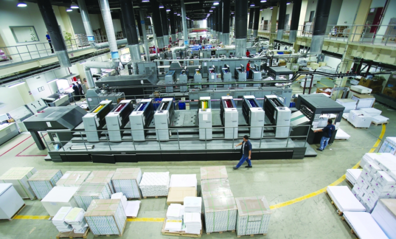 صورة مصادر صحفية: الصناعة في إيران أوشكت على الدمار بسب حالة الجمود الاقتصادي والفساد