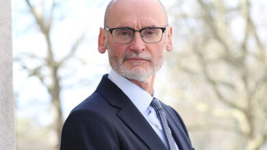 صورة بريطانيا تعيّن مدير مكافحة الإرهاب سفيرًا جديدًا في العراق