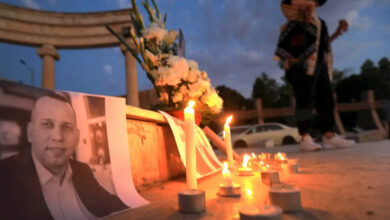 صورة عائلة هشام الهاشمي مصدومة من إفلات قاتل ابنها من العقاب