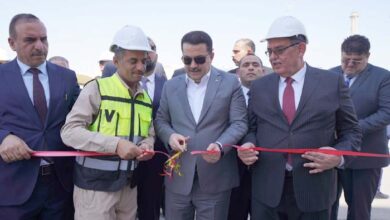 صورة السوداني يسوّق الوهم عن إعادة معدات مصفى بيجي المسروقة من ميليشيا العصائب