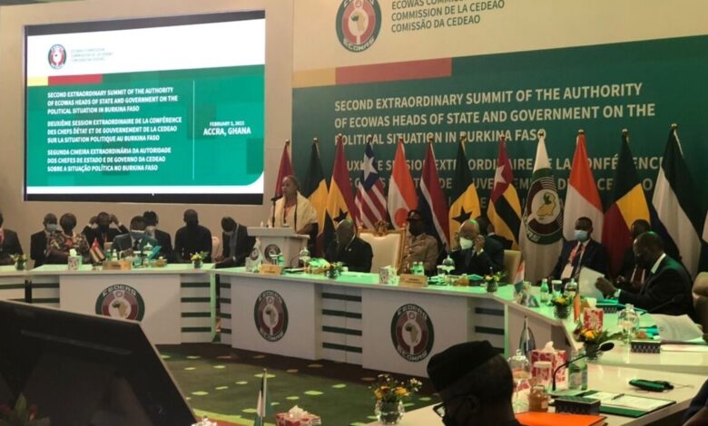 صورة قبل يوم من قمة إيكواس الثانية في أبوجا.. عقوبات جديدة على النيجر