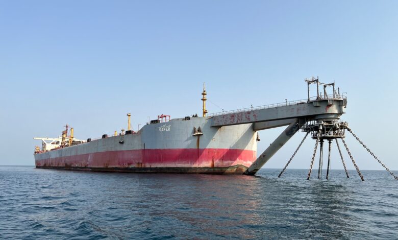 صورة الأمم المتحدة: نقل نحو 71 بالمائة من نفط السفينة المتهالكة “صافر”