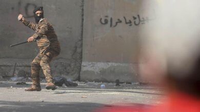 صورة في اليومين الدوليين للقانون والديمقراطية: العراق تحت وطأة قضاء واهن وديمقراطية زائفة