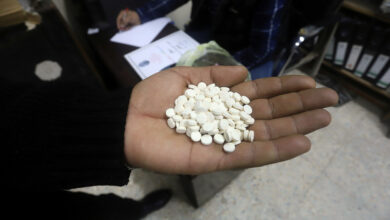 صورة منظمات غير حكومية: البطالة والمقاهي أحد أبرز أسباب تفشي المخدرات