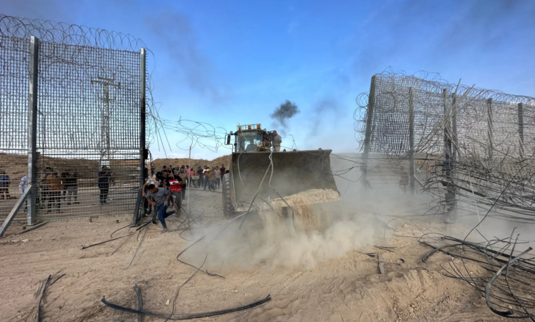 صورة صحيفة أوبزرفر البريطانية: هجوم المقاومة الفلسطينية إذلال وهزيمة لإسرائيل