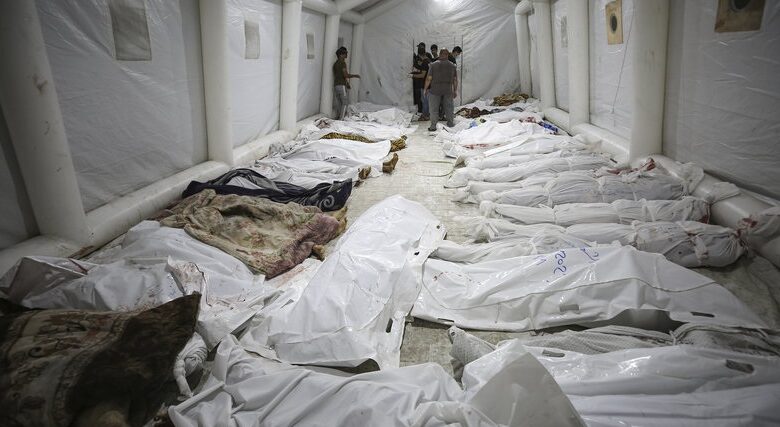 صورة وزارة الصحة بغزة: أكثر من 500 شهيد إثر قصف الاحتلال لمستشفى المعمداني