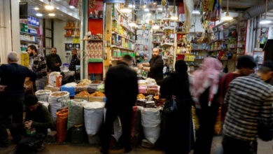 صورة حكومة الإطار تدفع بالاقتصاد العراقي إلى فوضى الدولار