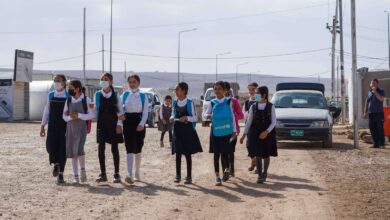 صورة عراقيون يحذرون من مأساة وشيكة في المدارس الكرفانية مع حلول الشتاء