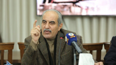 صورة العقيد المتقاعد محمد المقابلة يفند أكذوبة الجيش الذي لا يُقهر