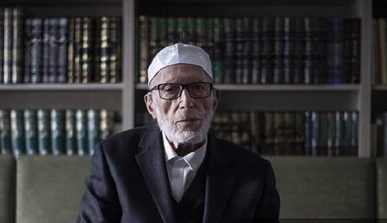 صورة هيئة علماء المسلمين في العراق تنعى الشيخ لطفي دوغان رئيس الشؤون الدينية التركية الأسبق