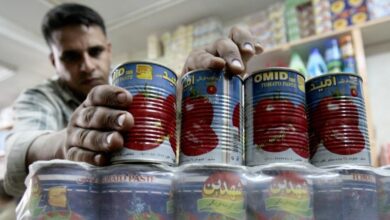 صورة اقتصاديون ينتقدون خطوة تصدير بضائع طهران إلى العراق بالريال الإيراني