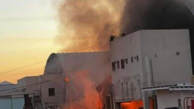 صورة تسجيل 3 وفيات و32 حالة اختناق إثر اندلاع حريق بمستشفى الولادة في الديوانية