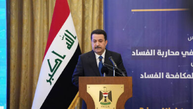 صورة حيتان الفساد من زعماء الأحزاب والميليشيات يطالبون بـ “مكافحته”!