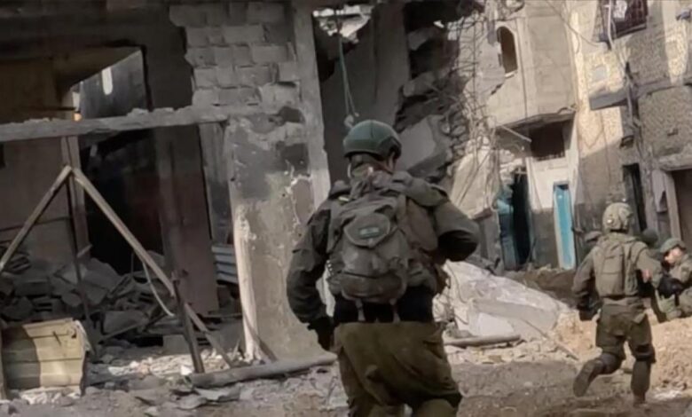 صورة كتائب القسام تنشر تفاصيل عملية مخيم المغازي بعد مقتل أكثر من 20 ضابطا وجنديًا صهيونيًا