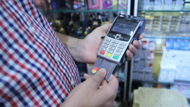 صورة خبراء اقتصاديون: العراق بحاجة لـ4 ملايين جهاز دفع إلكتروني وما وفرته الحكومة لا يتجاوز 25 ألف جهاز