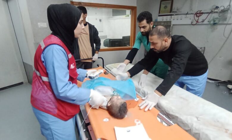 صورة الأمم المتحدة: الطواقم الطبية في غزة تعاني بسبب ندرة المستلزمات الطبية