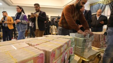 صورة خبراء اقتصاديون: 15 ترليون دينار فارق بين مشروع الموازنة قبل التصديق وبعده