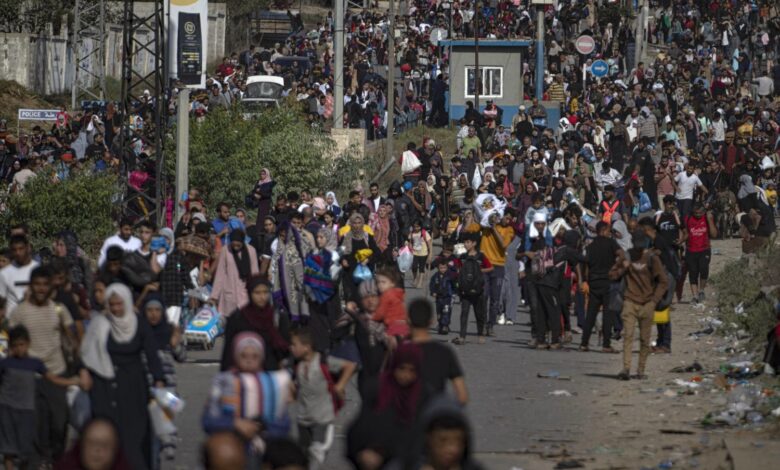 صورة المرصد الأورومتوسطي: الاحتلال يحول ممر النزوح جنوب غزة إلى مصيدة لقتل النازحين