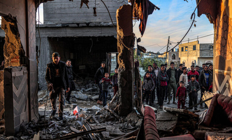 صورة نحو 100 قتيل بعدوان “إسرائيلي” غير مسبوق على رفح جنوبي قطاع غزة