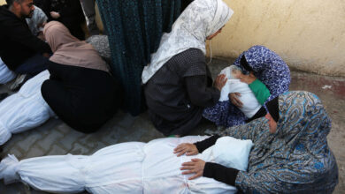 صورة وحشية العدوان تخطف روح رضيع في عيد ميلاده الأول بغزة