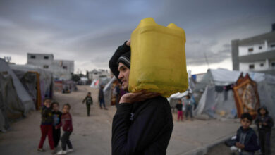 صورة التجويع مجزرة بطيئة وأهل غزة يعيشون في معسكر موت