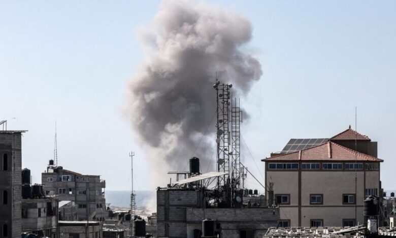 صورة الاحتلال يواصل غاراته على العديد من من مناطق قطاع غزة ويوقع المزيد من الضحايا