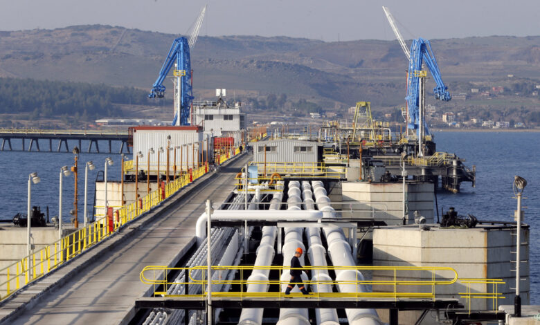 صورة الحكومة في العراق: إعادة تصدير النفط عبر ميناء جيهان سيستغرق وقتًا طويلًا