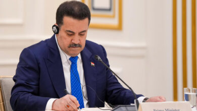 صورة إدارة بايدن تُذكر السوداني: ستبقى أموال العراق تحت الوصاية الأمريكية